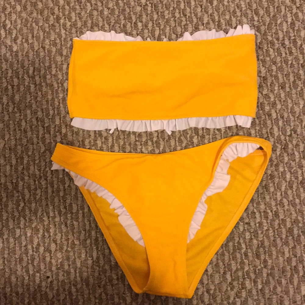 Medium bikini!